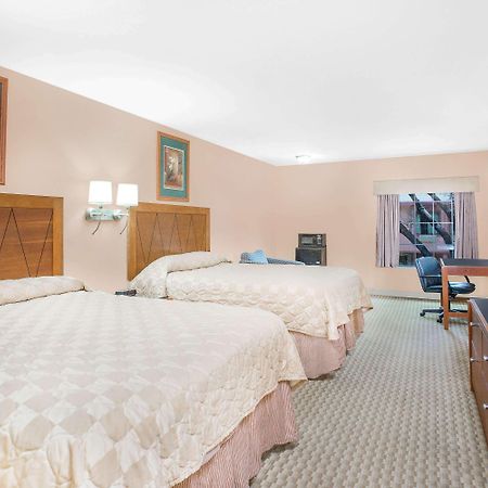 Motel Super 8 By Wyndham San Angelo Extérieur photo