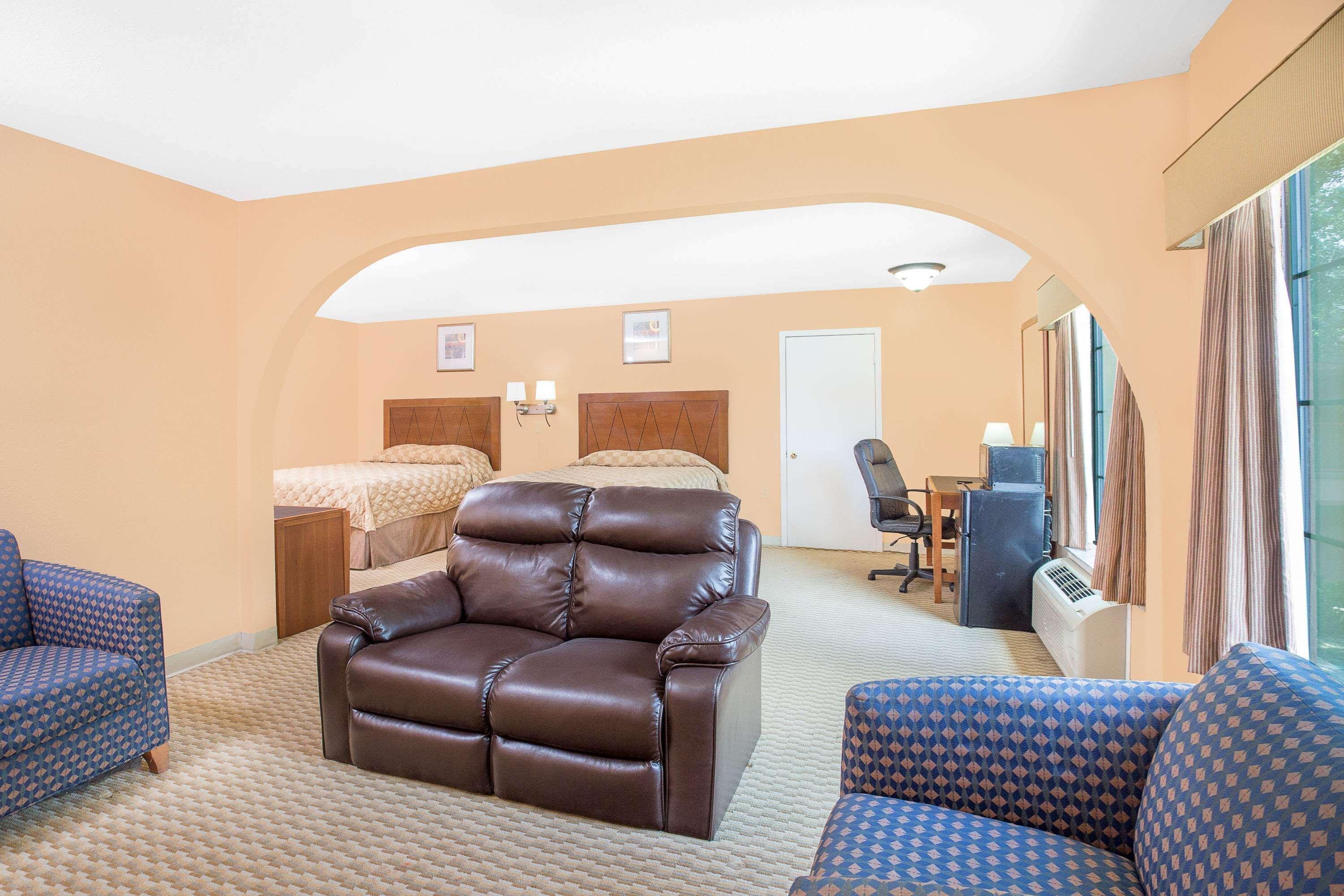 Motel Super 8 By Wyndham San Angelo Extérieur photo