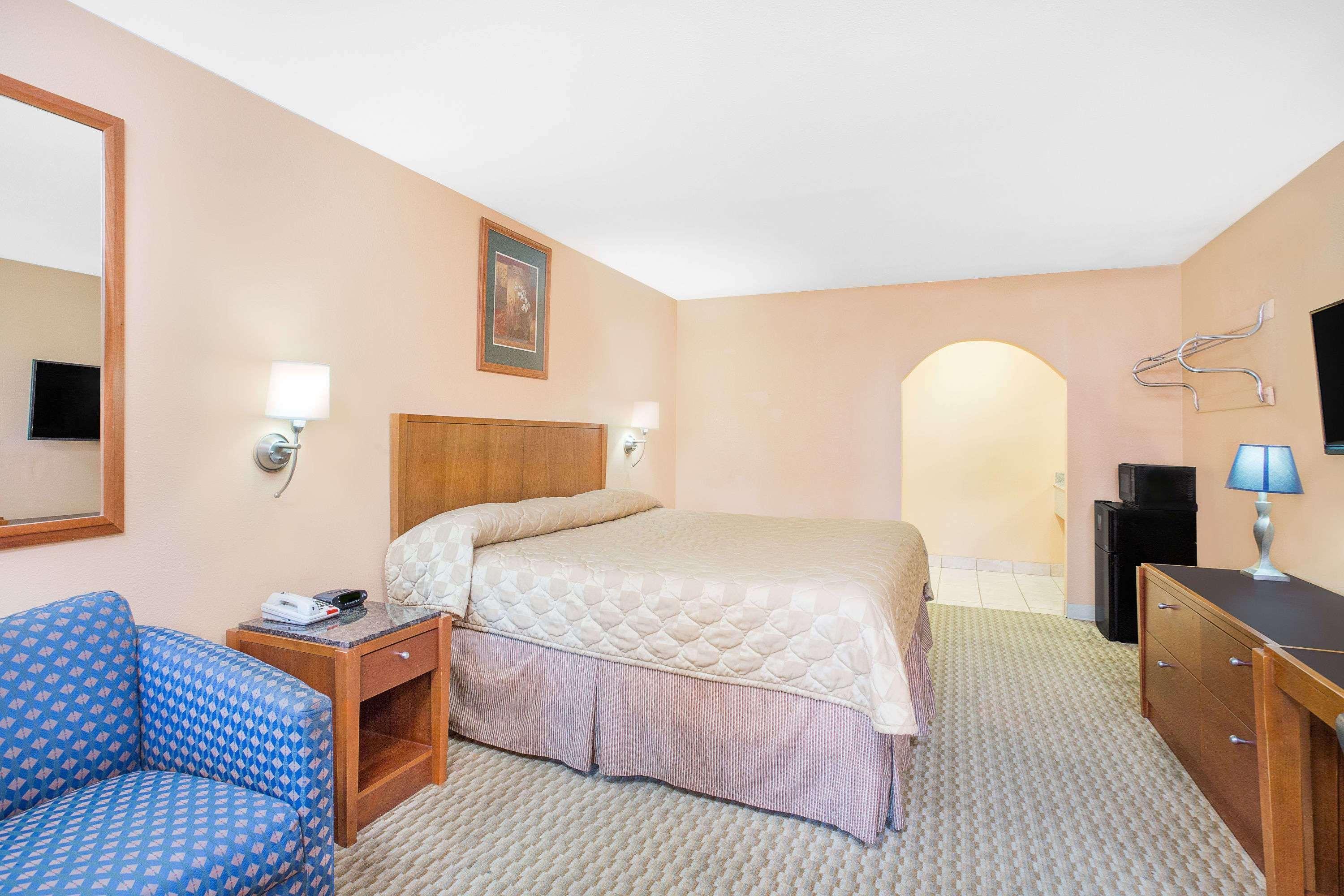 Motel Super 8 By Wyndham San Angelo Extérieur photo